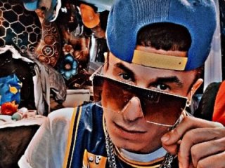 --D-a-D-D-y- live webcam thumbnail