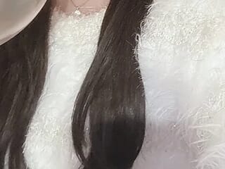 --momoka-- live webcam thumbnail