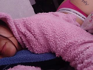 -Mellani- live webcam thumbnail