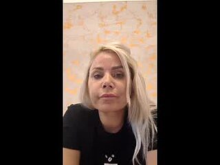 00yourmilf live webcam thumbnail