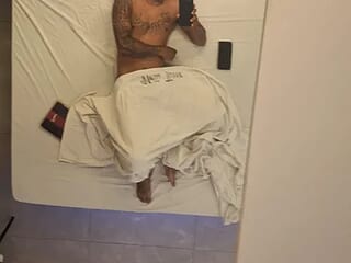 01LeonBlack live webcam thumbnail
