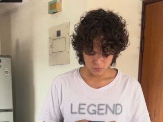 01elnene01 live webcam thumbnail