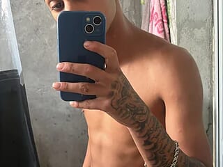 20cm9vin_ live webcam thumbnail