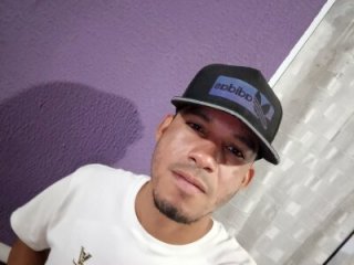 23yunior live webcam thumbnail