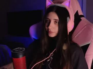 2insensitive live webcam thumbnail