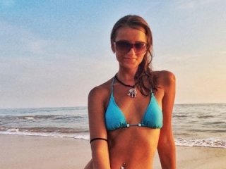 _Anna_Shine_ live webcam thumbnail