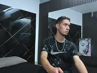 _axel_09 live webcam thumbnail