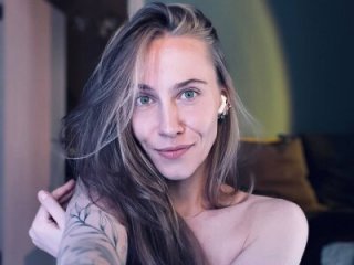 _Eva_Adama live webcam thumbnail