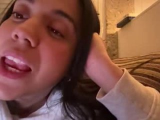 _elena_barra live webcam thumbnail