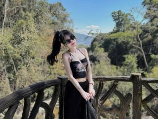 _GirlOffice_ live webcam thumbnail