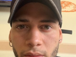 _jamesleandros1 live webcam thumbnail