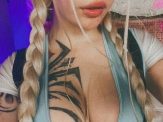 _missymiller live webcam thumbnail