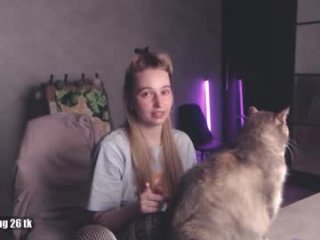 _mother_of_cats live webcam thumbnail