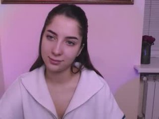 _oliviax_ live webcam thumbnail