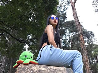_PrettyLau10 live webcam thumbnail