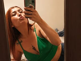 _roxysweet live webcam thumbnail