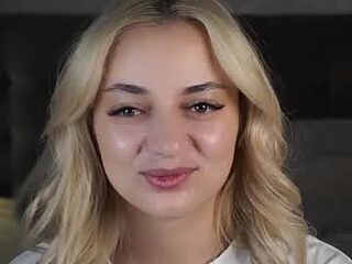 _soft_curves_ live webcam thumbnail