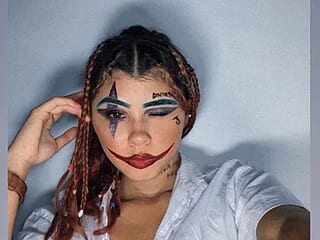 _YOUMODELFAVORITE live webcam thumbnail