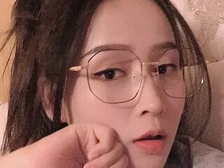A_girla live webcam thumbnail