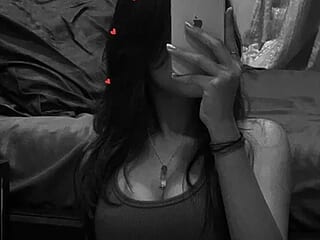 Aarohi_Thakur live webcam thumbnail