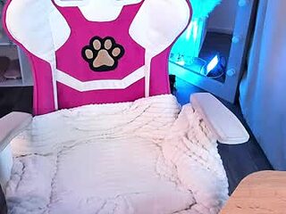 aboutlily live webcam thumbnail