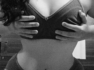 Ada_xx live webcam thumbnail