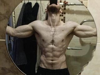 Adamggg98 live webcam thumbnail