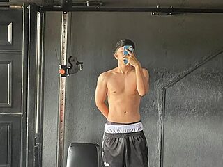 AdrianFranko live webcam thumbnail