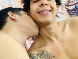 Adventurous_Boys live webcam thumbnail