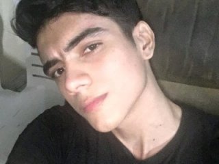 adam_levis17 live webcam thumbnail