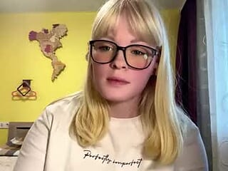 addieflamer live webcam thumbnail