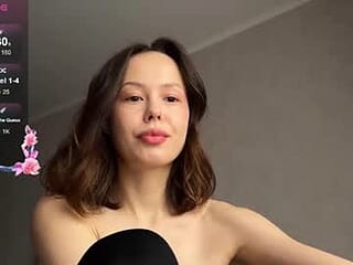 adele_bel live webcam thumbnail