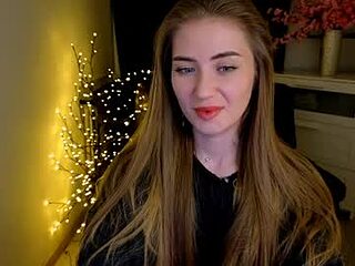 adelyna_bird live webcam thumbnail