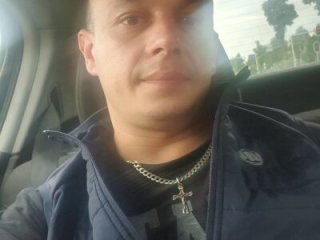 adiadi3131 live webcam thumbnail