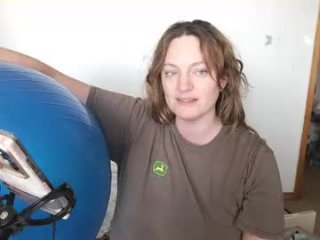 adorable22 live webcam thumbnail