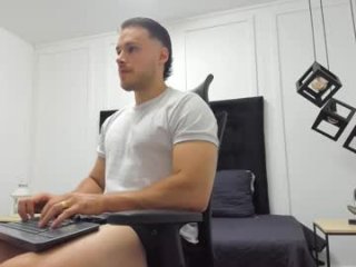 adrien_roche888 live webcam thumbnail