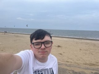 adydaddy1 live webcam thumbnail