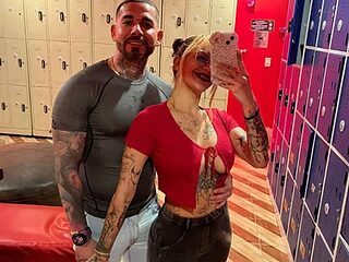 AfroditandHades live webcam thumbnail