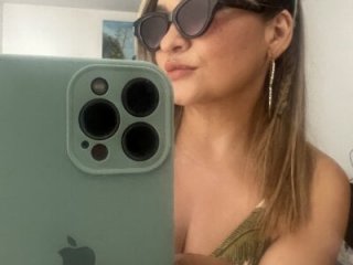 Afroditecash live webcam thumbnail