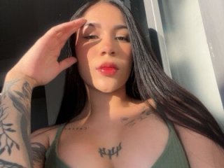 Agataowens live webcam thumbnail
