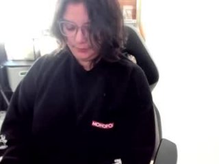 aikadreams live webcam thumbnail