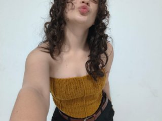 Alana_444 live webcam thumbnail
