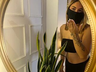 Alanaa_Cutee live webcam thumbnail