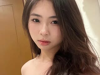 Alee8668 live webcam thumbnail