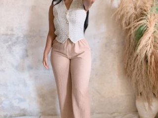 AlejandraScott live webcam thumbnail