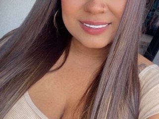 Alenajones live webcam thumbnail