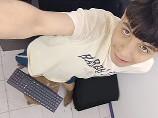 Alex_it0_ live webcam thumbnail