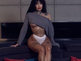 AlexandraCalypso live webcam thumbnail