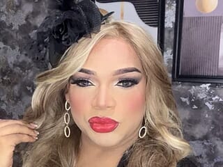 Alexandra_Braom live webcam thumbnail