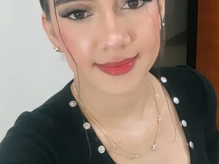 Alexia_Queen live webcam thumbnail